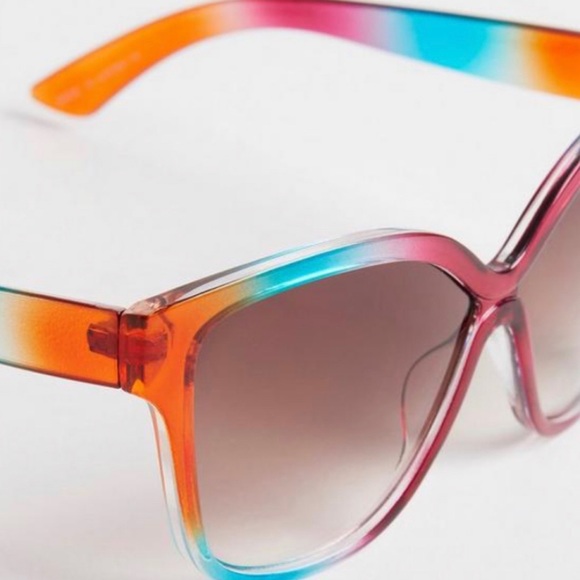🆕🕶️ Oversized Cateye Ombre Lens Sunglasses NWT Torrid New! Rainbow Cat Eye - Picture 3 of 3